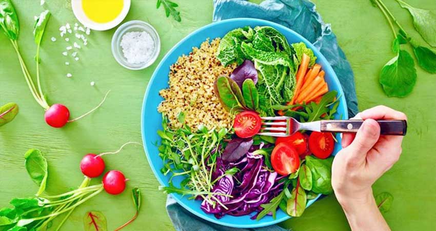 افزایش پروتئین، سبزیجات و چربی های اشباع برای جلوگیری از گرسنگی